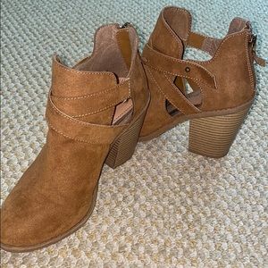 Rampage Heeled Booties Size 5.5
